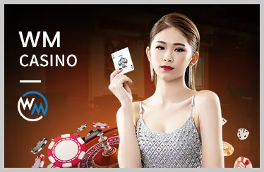Bàn chơi casino trực tuyến với người chia bài thật, không khí sôi động